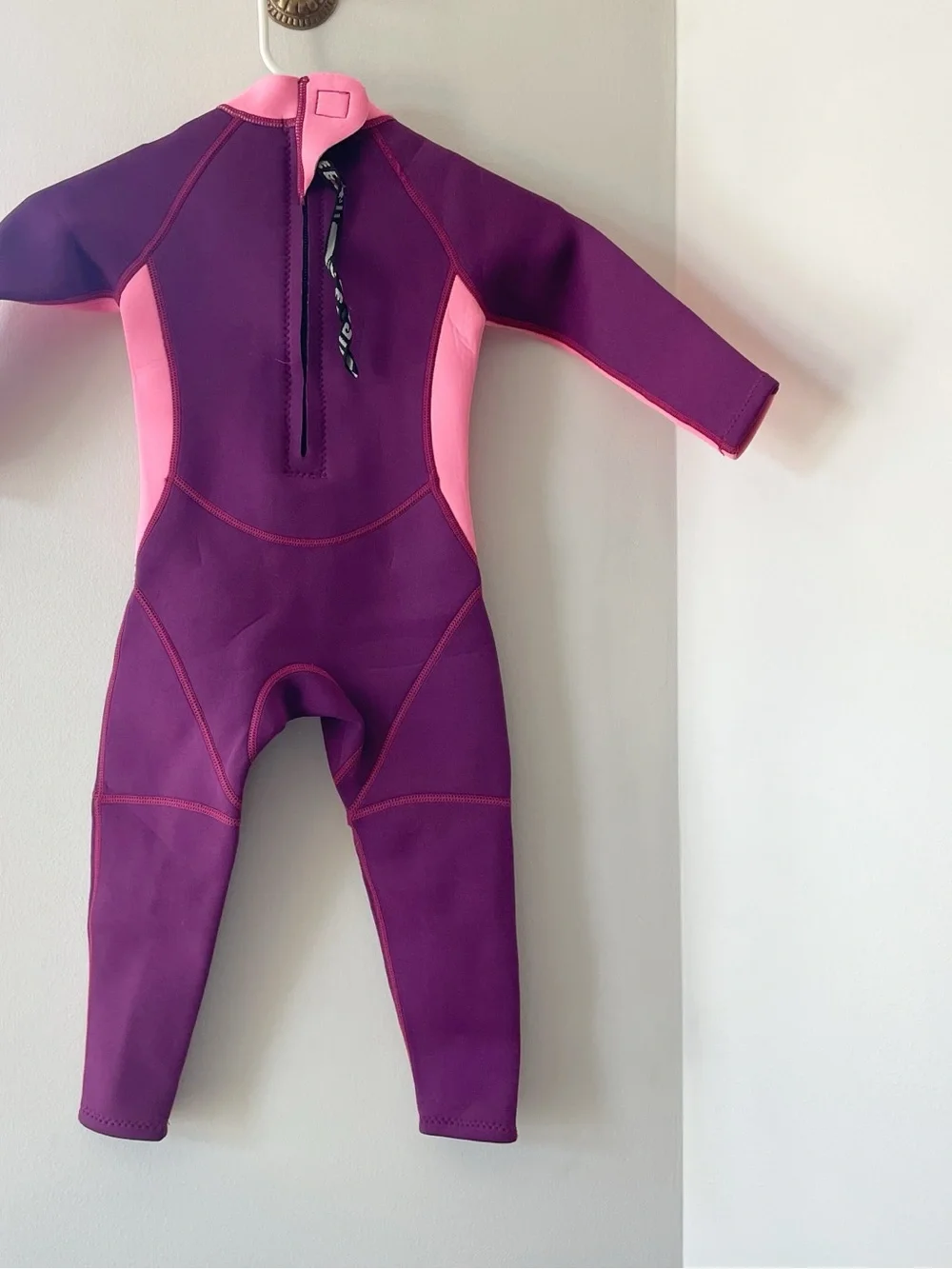 Dive & Sail Kids Pink Neoprene Diving Surf Wetsuit | Medium